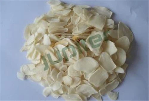 Dehydrated Garlic Flakes